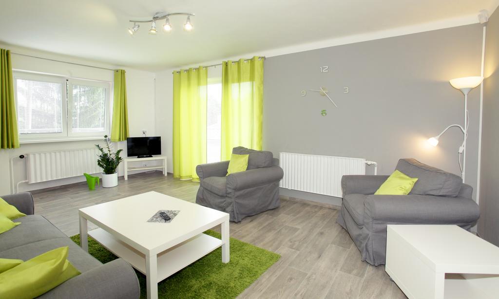 Apartman Pod Skalou V Ceskem Raji Besedice Exterior foto