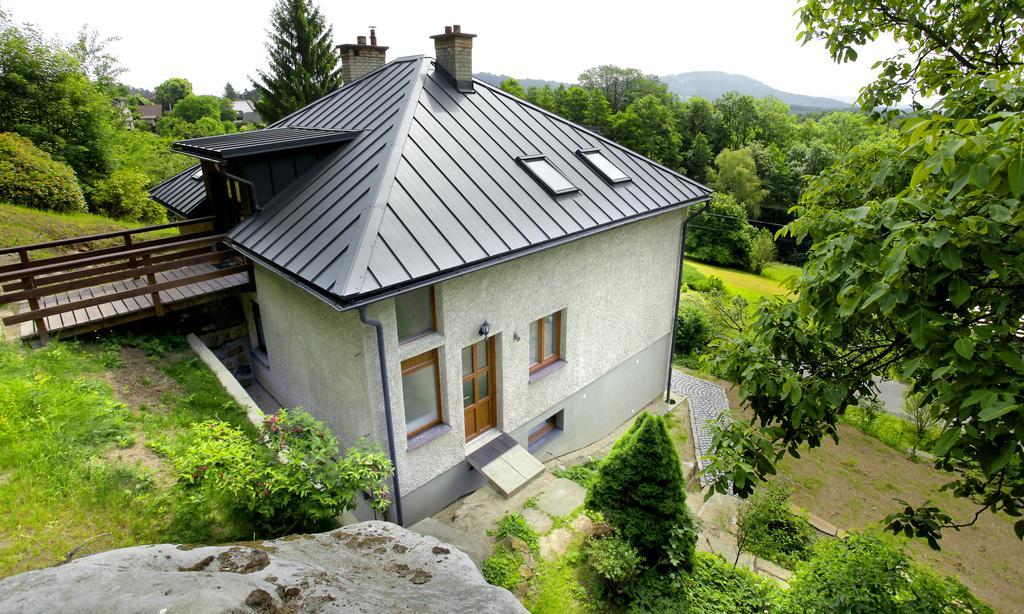 Apartman Pod Skalou V Ceskem Raji Besedice Exterior foto